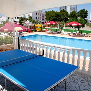 apartamentos-vista-al-puerto.ibizaislandhotels.net/